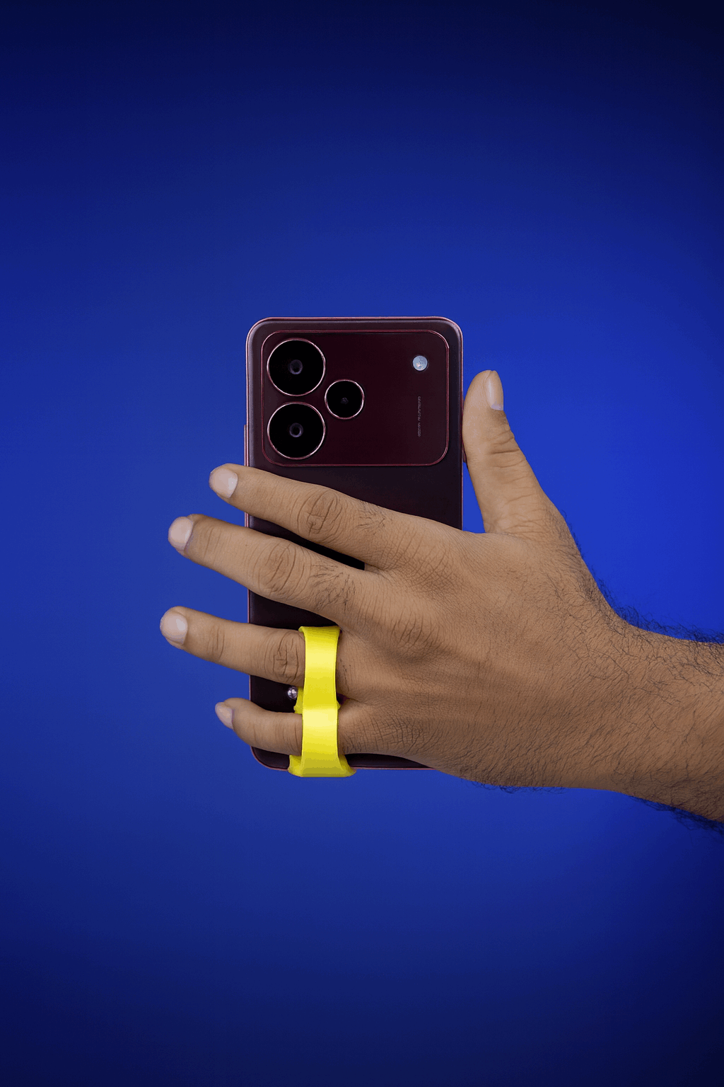 Finger Phone Holder – Universal Grip Stand for Smartphones (Hands-Free & Secure)